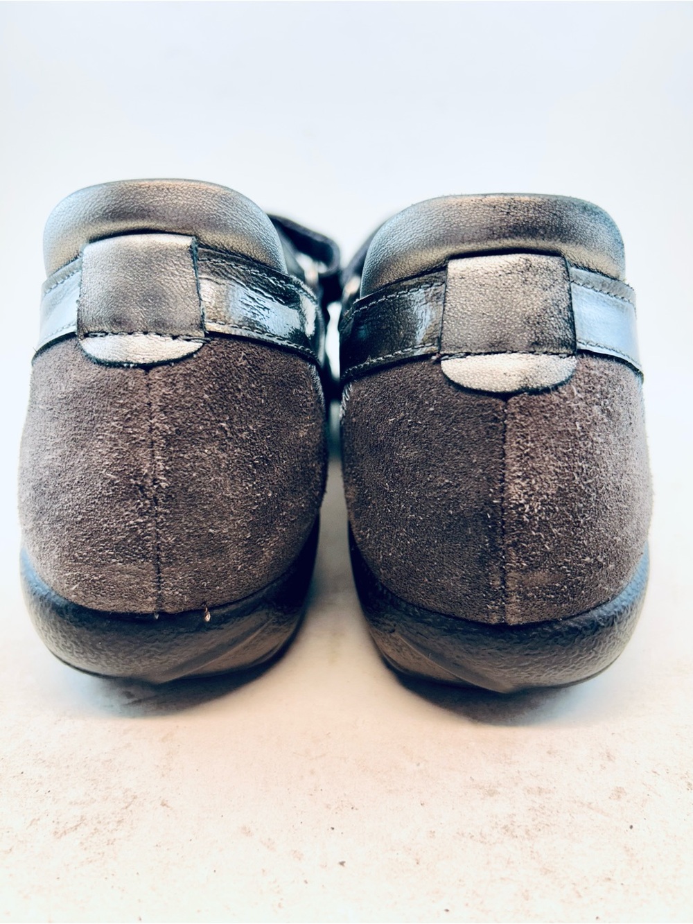 Naot Gray Suede Silver Leather Trim Kirei Flat Mary Janes, size 38 7-7.5 WIDE - Picture 8 of 11
